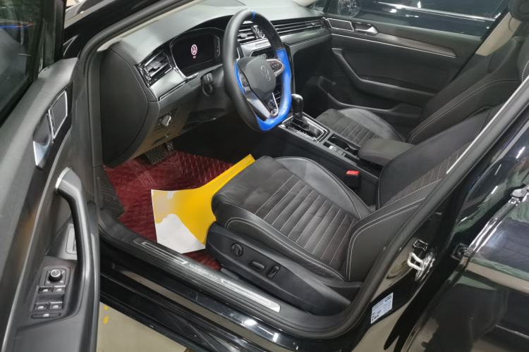 Used Volkswagen Magotan 2020 330TSI DSG Luxury Edition Driver Seat
