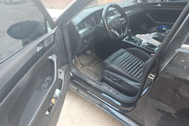 Used Volkswagen Magotan 2020 280TSI DSG Leading Edition Driver Seat