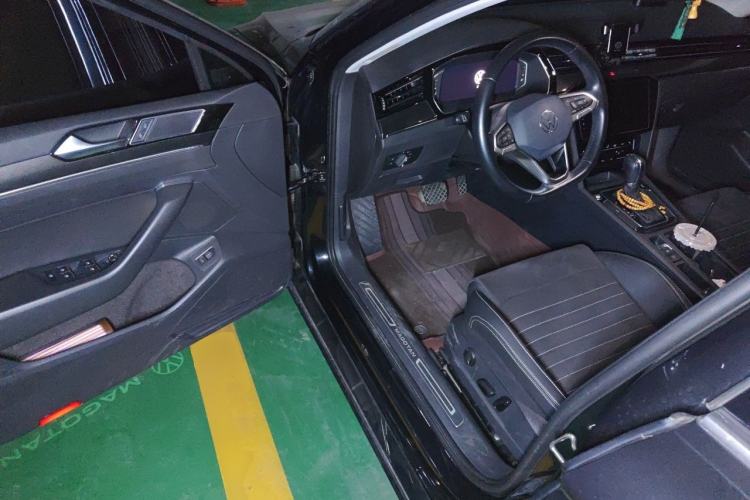 Used Volkswagen Magotan 2020 330TSI DSG Luxury Edition Driver Seat