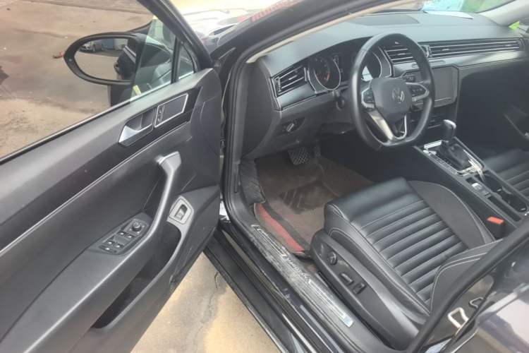 Used Volkswagen Magotan 2020 330TSI DSG Leading Model Driver Seat