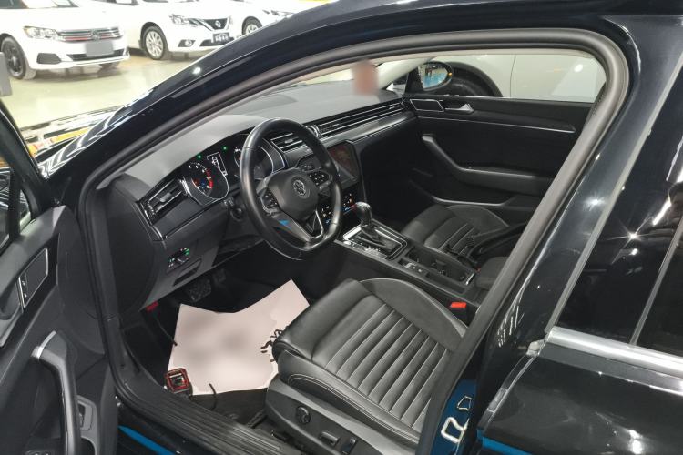 Used Volkswagen Magotan 2020 330TSI DSG Leading Model Driver Seat