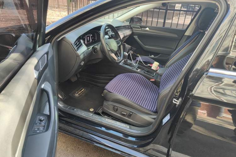 Used Volkswagen Magotan 2020 330TSI DSG Luxury Edition Driver Seat