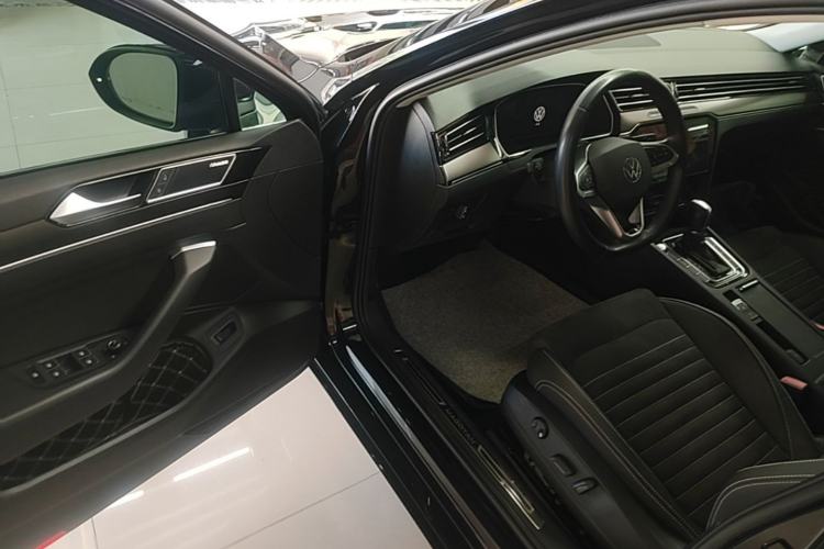 Used Volkswagen Magotan 2020 380TSI DSG Luxury Version Driver Seat