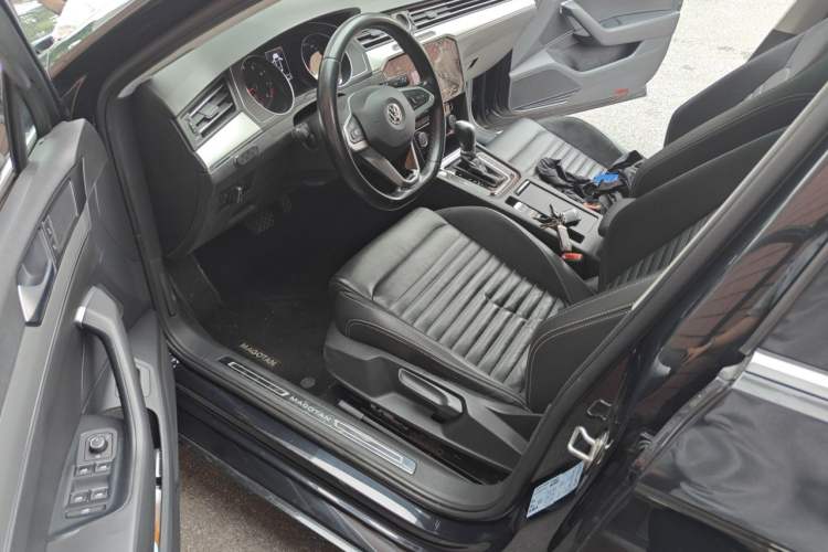 Used Volkswagen Magotan 2020 280TSI DSG Comfort Edition Driver Seat