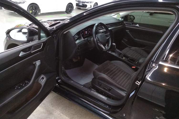 Used Volkswagen Magotan 2020 330TSI DSG Luxury Edition Driver Seat
