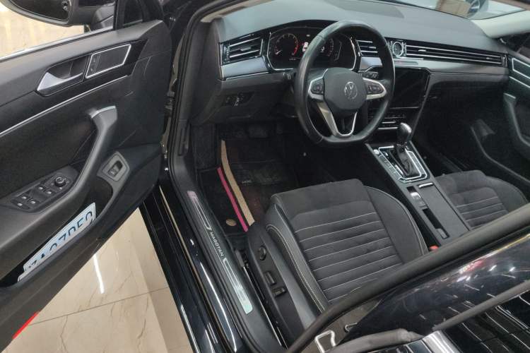 Used Volkswagen Magotan 2020 330TSI DSG Luxury Edition Driver Seat