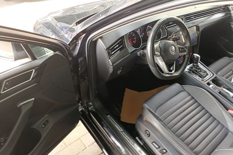 Used Volkswagen Magotan 2020 330TSI DSG Leading Model Driver Seat