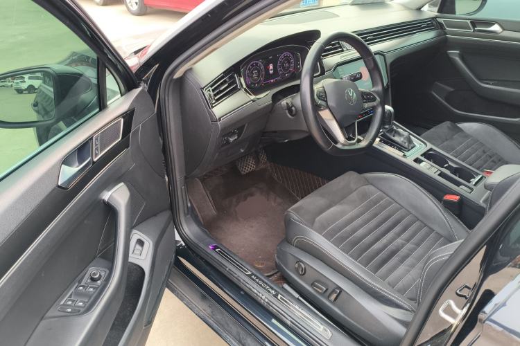Used Volkswagen Magotan 2020 330TSI DSG Luxury Edition Driver Seat