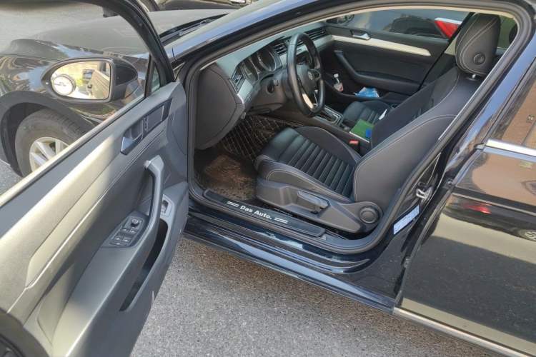 Used Volkswagen Magotan 2020 280TSI DSG Comfort Edition Driver Seat