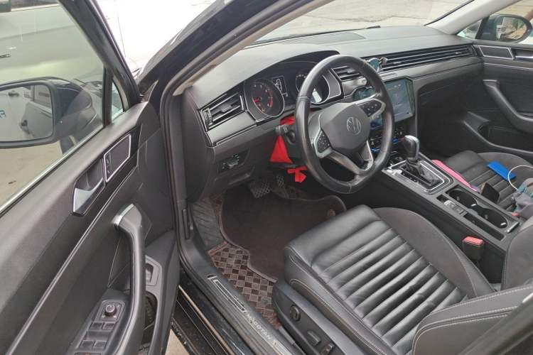 Used Volkswagen Magotan 2020 330TSI DSG Leading Model Driver Seat