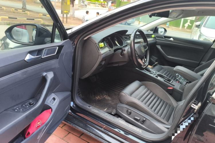 Used Volkswagen Magotan 2020 330TSI DSG Leading Model Driver Seat