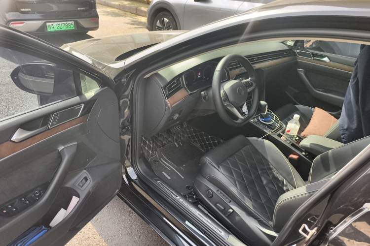 Used Volkswagen Magotan 2020 380TSI DSG Prestige Edition Driver Seat
