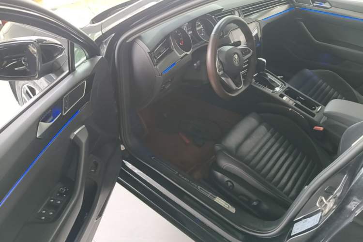 Used Volkswagen Magotan 2020 330TSI DSG Leading Model Driver Seat