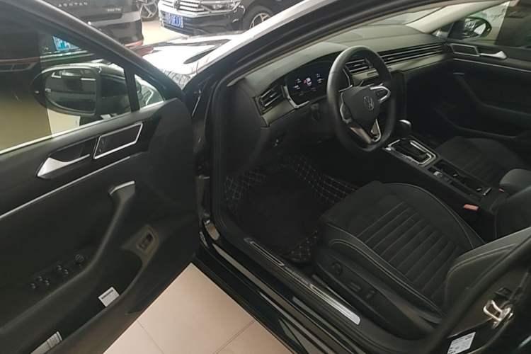 Used Volkswagen Magotan 2020 380TSI DSG Luxury Version Driver Seat