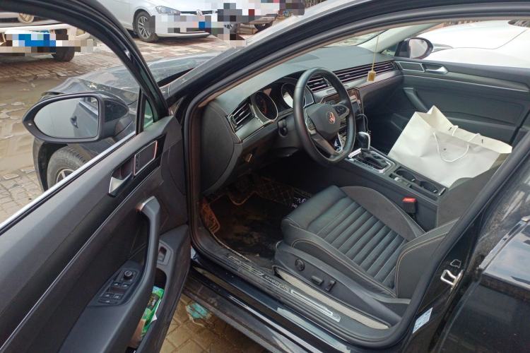 Used Volkswagen Magotan 2020 330TSI DSG Leading Model Driver Seat