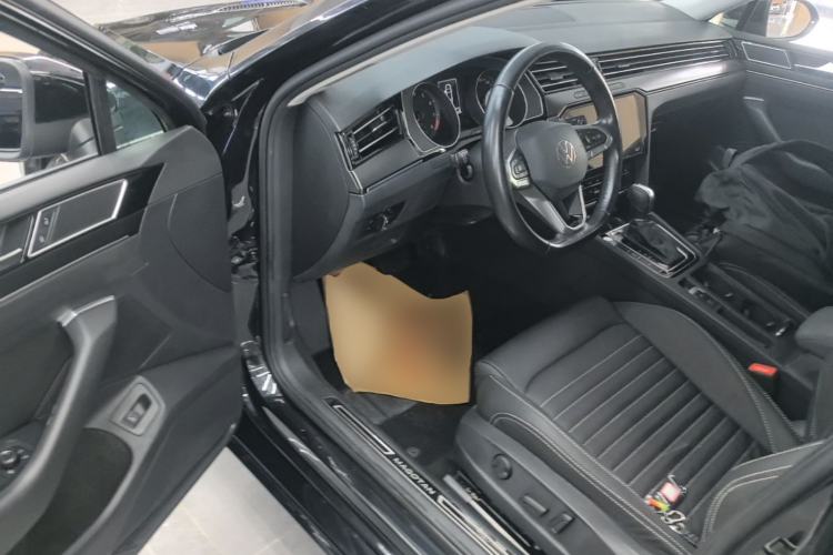Used Volkswagen Magotan 2020 330TSI DSG Leading Model Driver Seat