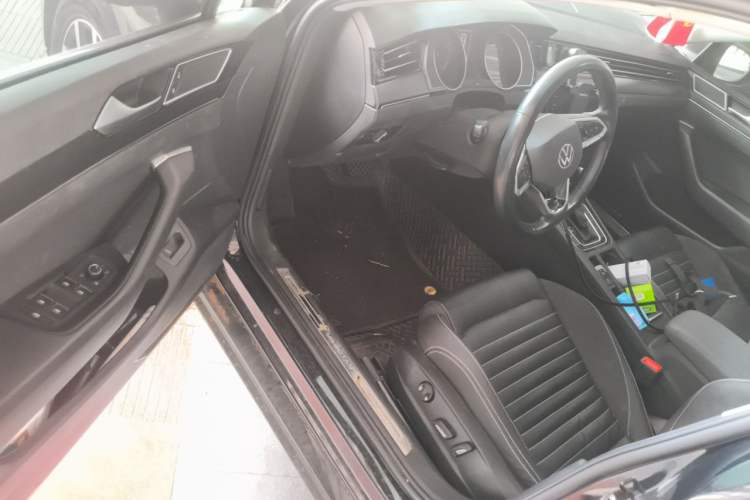 Used Volkswagen Magotan 2020 330TSI DSG Leading Model Driver Seat