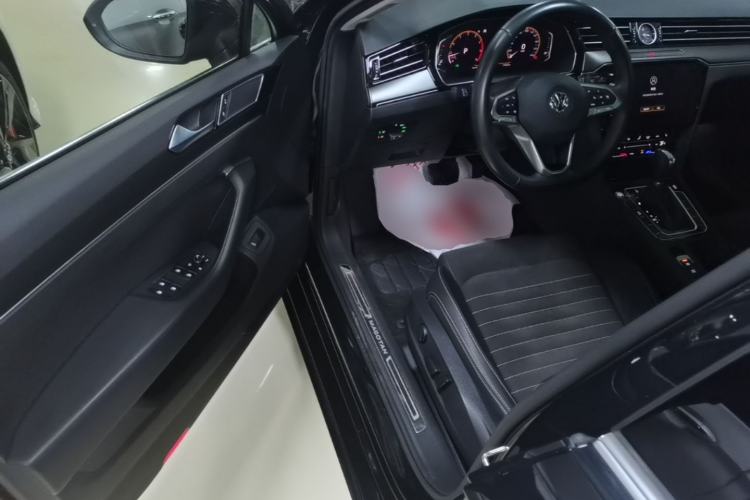 Used Volkswagen Magotan 2020 330TSI DSG Luxury Edition Driver Seat