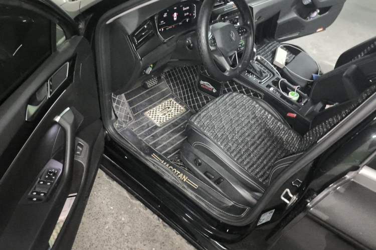 Used Volkswagen Magotan 2020 330TSI DSG Luxury Edition Driver Seat