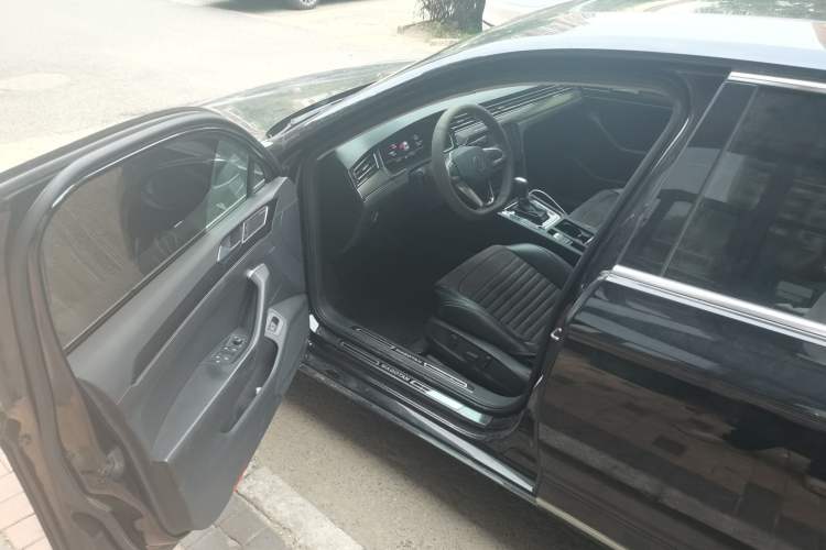Used Volkswagen Magotan 2020 330TSI DSG Luxury Edition Driver Seat