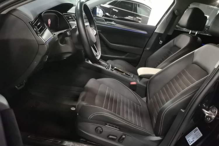 Used Volkswagen Magotan 2020 380TSI DSG Luxury Version Driver Seat