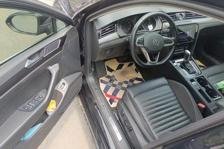 Used Volkswagen Magotan 2020 330TSI DSG Leading Model Driver Seat