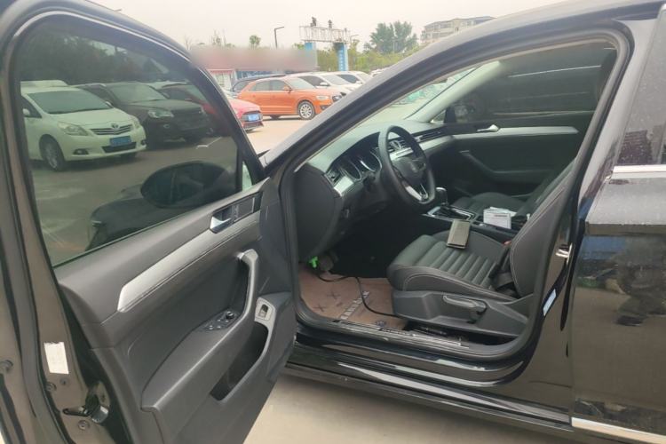 Used Volkswagen Magotan 2020 280TSI DSG Comfort Edition Driver Seat