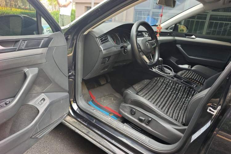 Used Volkswagen Magotan 2020 280TSI DSG Comfort Edition Driver Seat