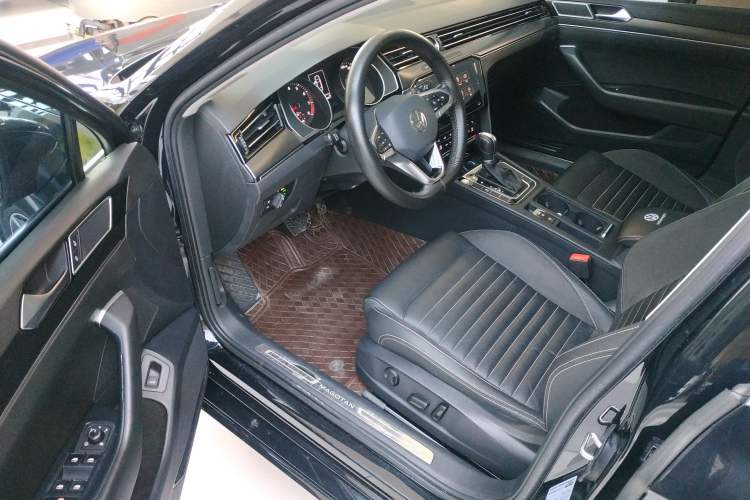 Used Volkswagen Magotan 2020 330TSI DSG Leading Model Driver Seat