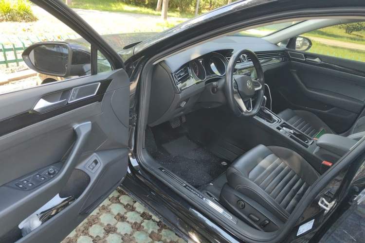 Used Volkswagen Magotan 2020 330TSI DSG Leading Model Driver Seat