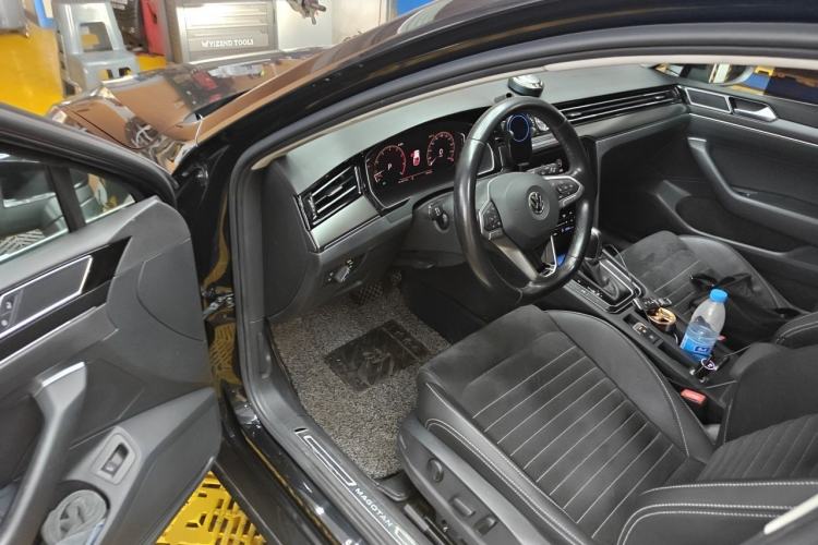 Used Volkswagen Magotan 2020 330TSI DSG Luxury Edition Driver Seat