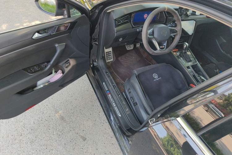 Used Volkswagen Magotan 2020 380TSI DSG Luxury Version Driver Seat