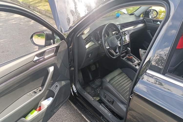 Used Volkswagen Magotan 2020 330TSI DSG Leading Model Driver Seat