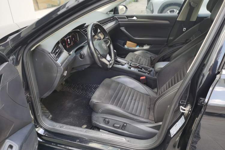 Used Volkswagen Magotan 2020 330TSI DSG Luxury Edition Driver Seat