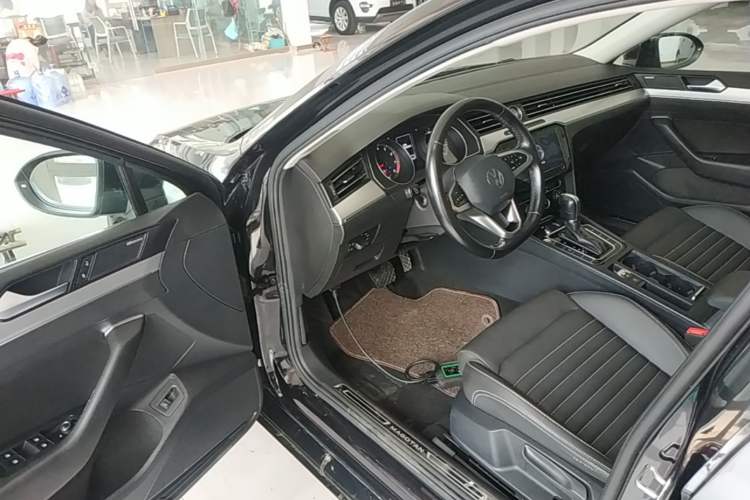Used Volkswagen Magotan 2020 280TSI DSG Comfort Edition Driver Seat