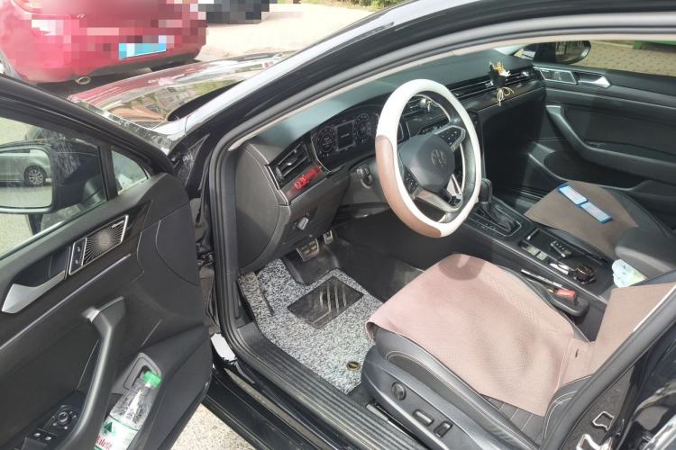 Used Volkswagen Magotan 2020 330TSI DSG Luxury Edition Driver Seat