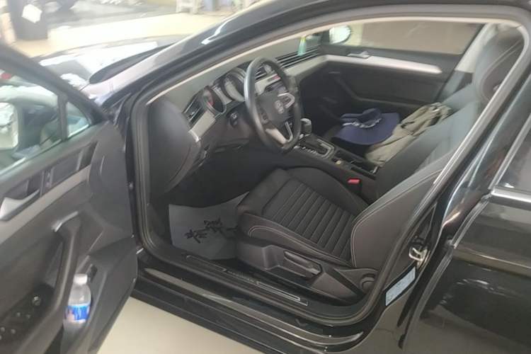 Used Volkswagen Magotan 2020 280TSI DSG Comfort Edition Driver Seat