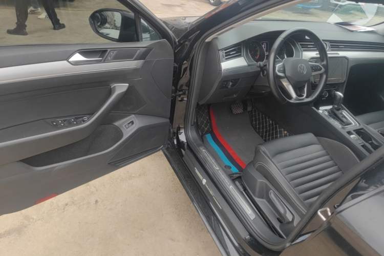 Used Volkswagen Magotan 2020 280TSI DSG Comfort Edition Driver Seat