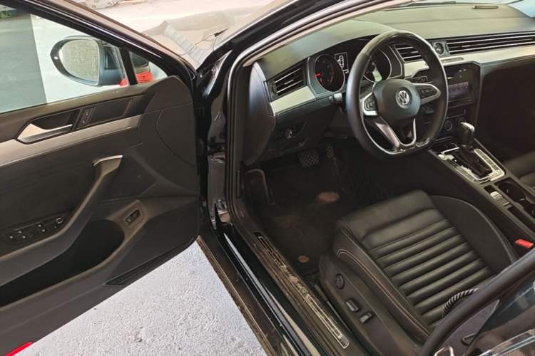 Used Volkswagen Magotan 2020 280TSI DSG Comfort Edition Driver Seat