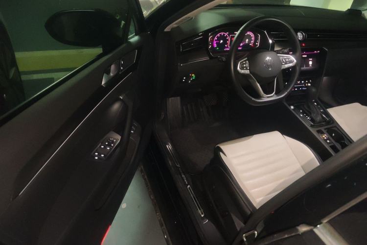 Used Volkswagen Magotan 2020 330TSI DSG Luxury Edition Driver Seat