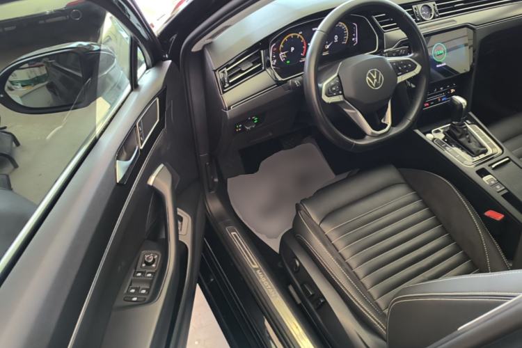 Used Volkswagen Magotan 2020 330TSI DSG Leading Model Driver Seat