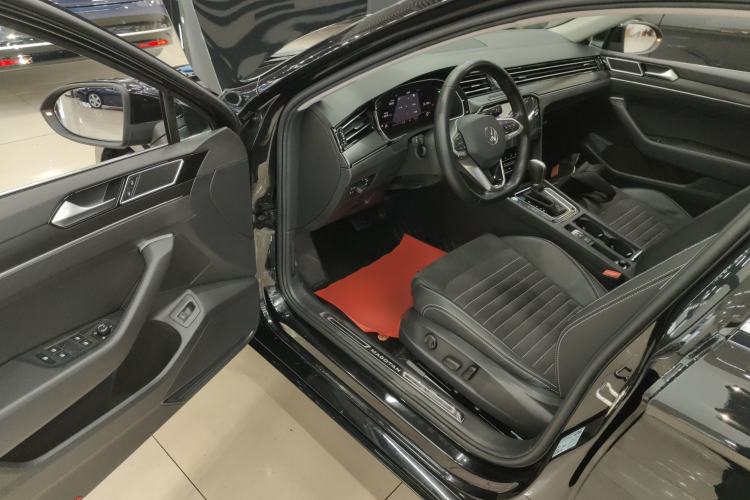 Used Volkswagen Magotan 2020 330TSI DSG Luxury Edition Driver Seat