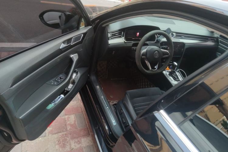 Used Volkswagen Magotan 2020 330TSI DSG Luxury Edition Driver Seat