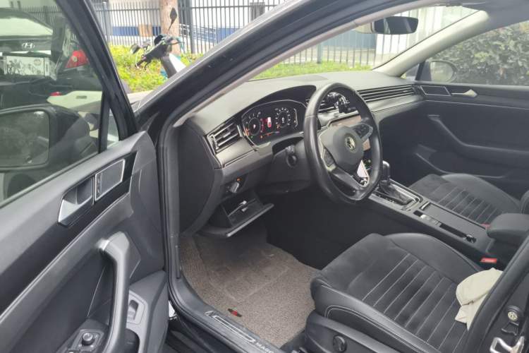 Used Volkswagen Magotan 2020 380TSI DSG Luxury Version Driver Seat