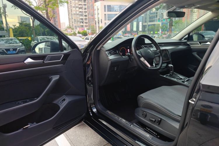 Used Volkswagen Magotan 2020 330TSI DSG Luxury Edition Driver Seat