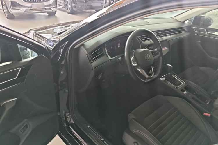 Used Volkswagen Magotan 2020 330TSI DSG Luxury Edition Driver Seat