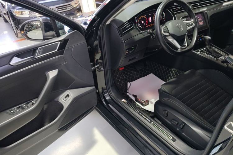 Used Volkswagen Magotan 2020 330TSI DSG Luxury Edition Driver Seat