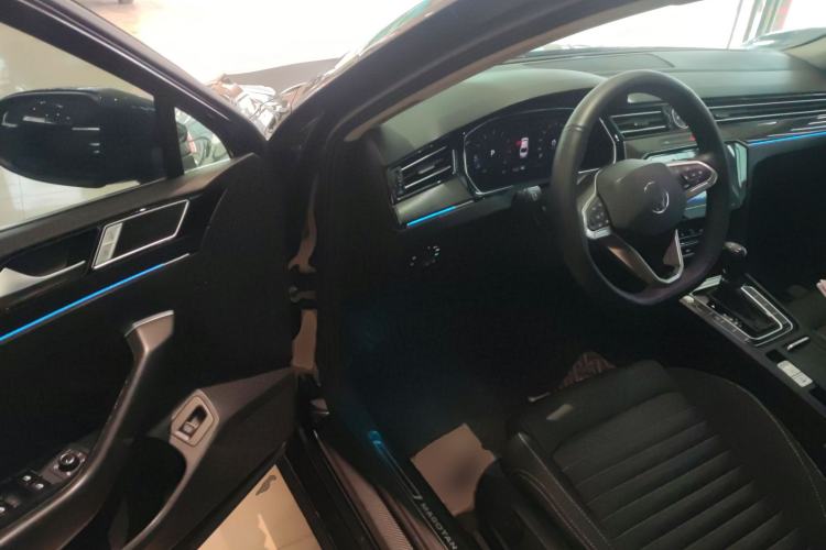 Used Volkswagen Magotan 2020 330TSI DSG Leading Model Driver Seat