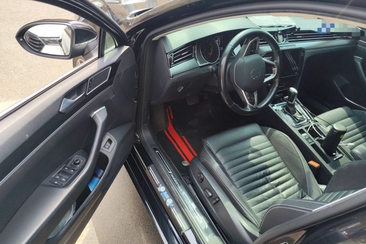 Used Volkswagen Magotan 2020 330TSI DSG Leading Model Driver Seat