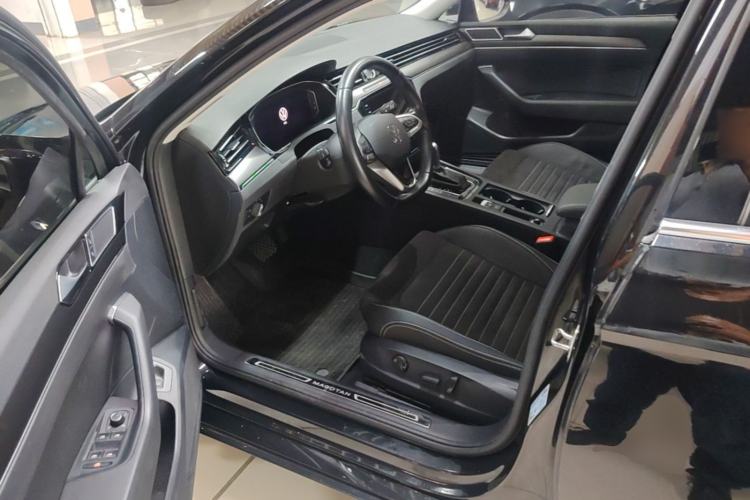 Used Volkswagen Magotan 2020 330TSI DSG Luxury Edition Driver Seat